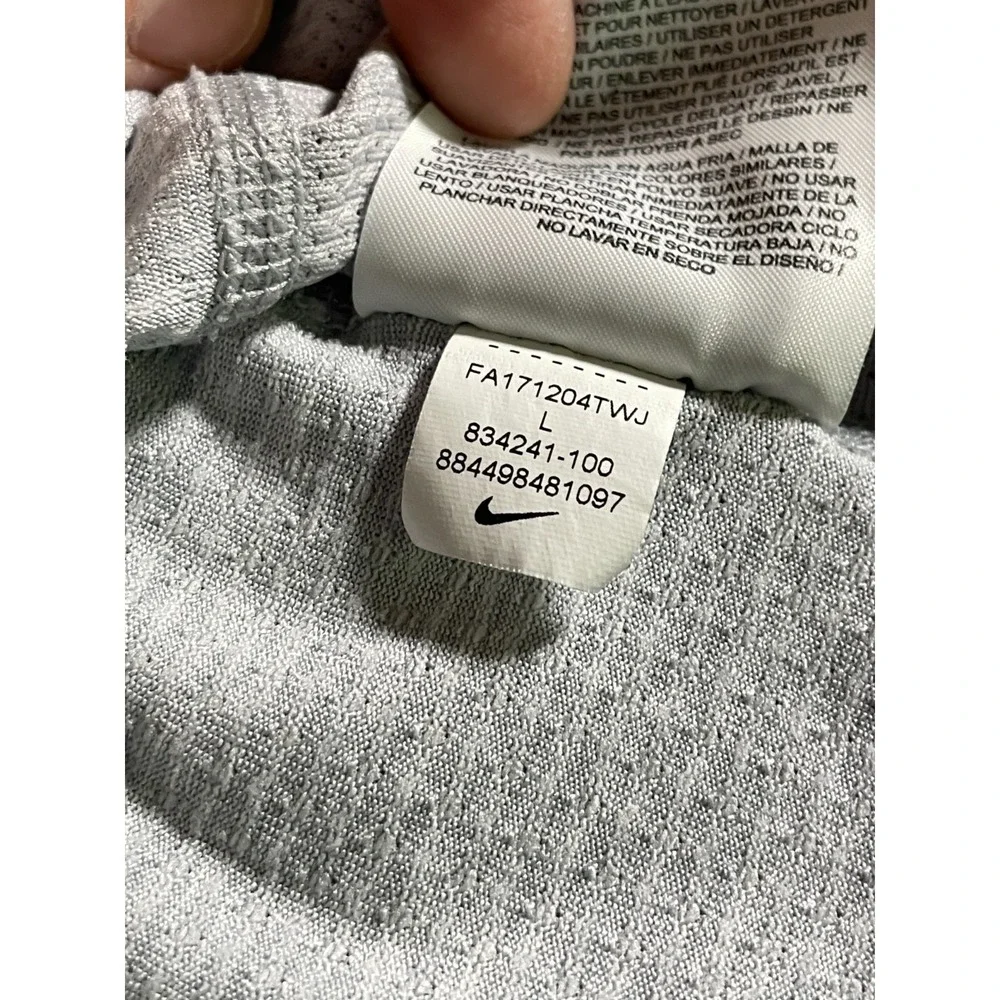 Nike Dri-FIT Running Shirt Womens Large Gray Short Sleeve Athletic Top Swoosh